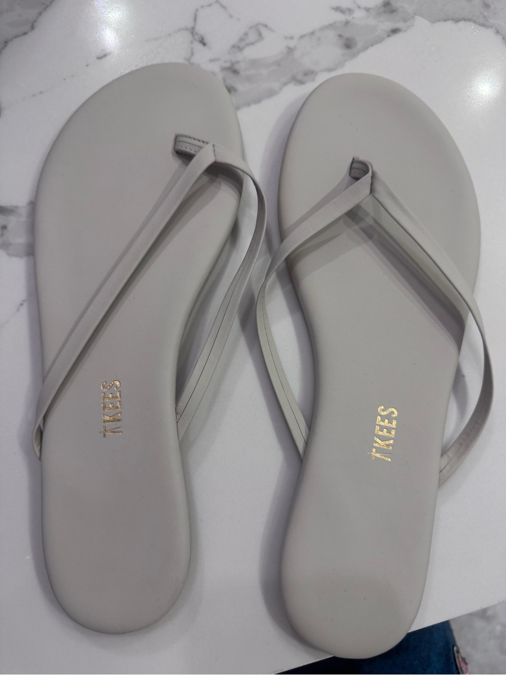 TKEES Minimalist Flip Flop Sandal in Pale Gray with Gold Logo